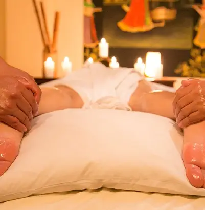 Four Hand Massage in MG Road Gurgaon